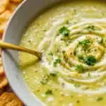 creamy garlic zucchini soup - featured image